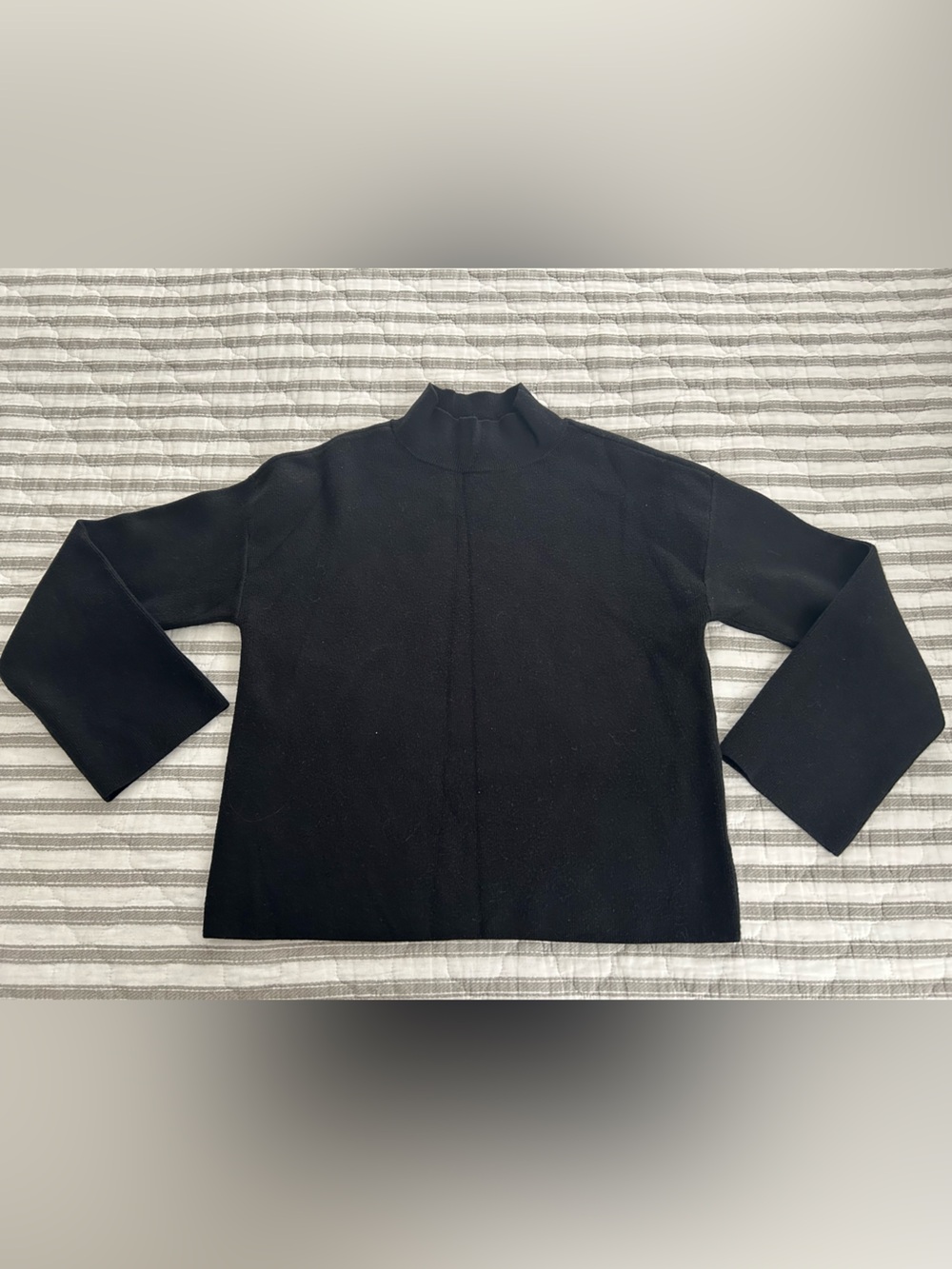 Evereve Mockneck Sweater Med